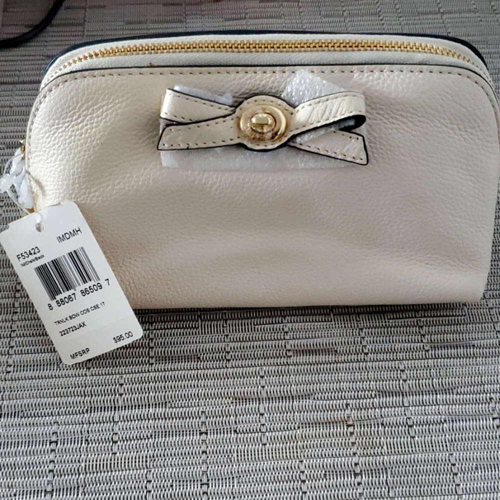 Off-White Coach clutch/zip wallet